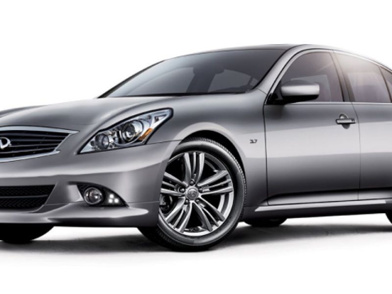 Infiniti Q40 Owner’s and Service Manual